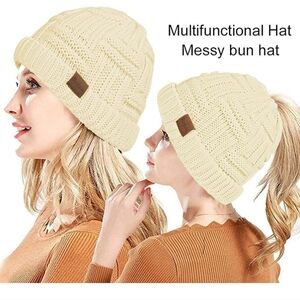 Cream Knit Ponytail Beanie Hat. NWT.